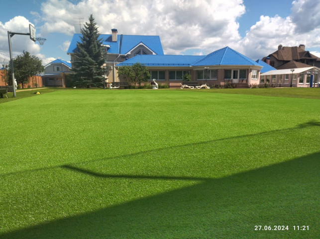 Укладка ландшафтной искусственной травы PVH Grass 50 мм