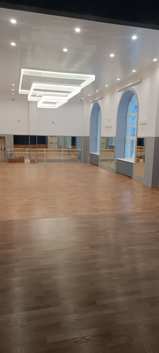 Укладка спортивного паркета Grassawa Gym Plus 28 мм