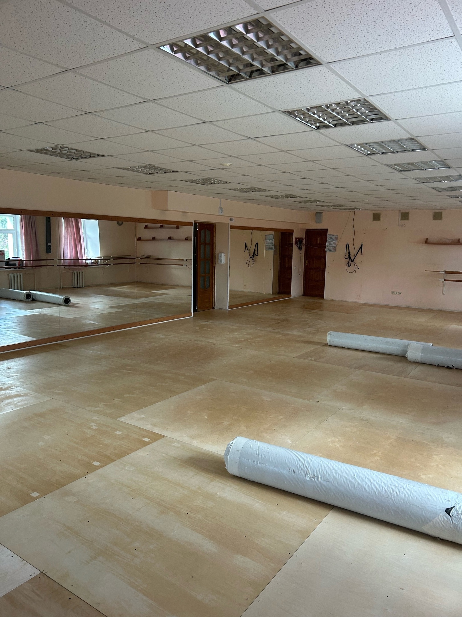 Подготовка основания (укладка фанеры)